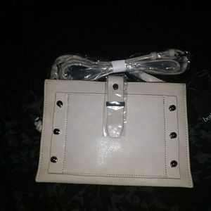 Bokier Warren City Crossbody